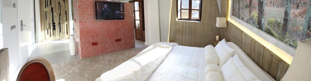פואבלה דה סנאבריה Hotel Las Treixas מראה חיצוני תמונה